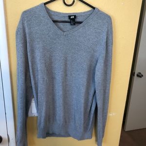 H&M MEN'S LARGE LIGHT GRAY LONG-SLEEVE SHIRT